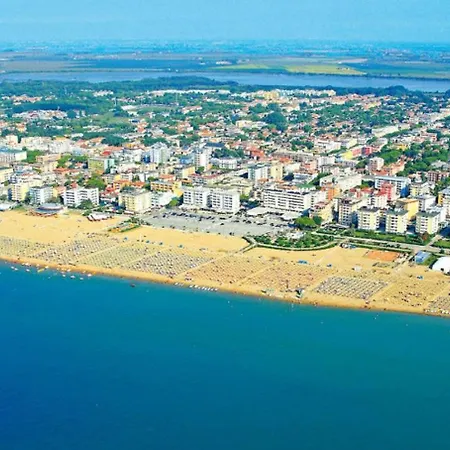 Colorful With Pool 아파트