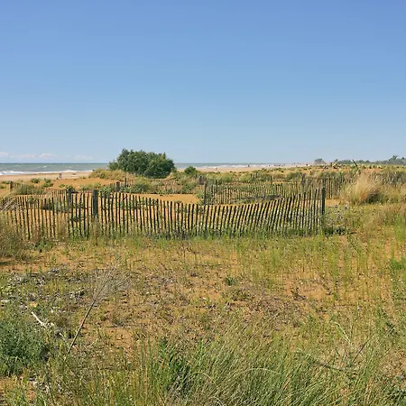 Apartment Colorful With Pool *