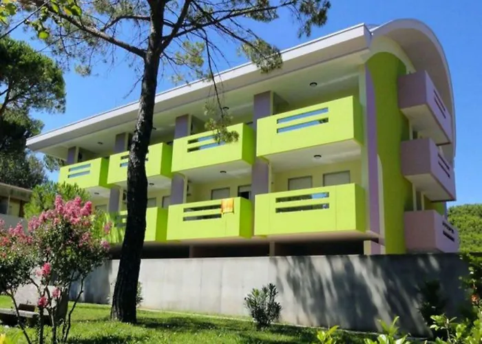 Appartement Colorful With Pool Bibione
