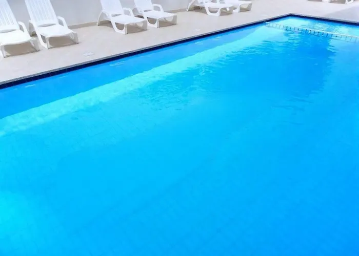 Colorful With Pool Апартаменти Бібіоне